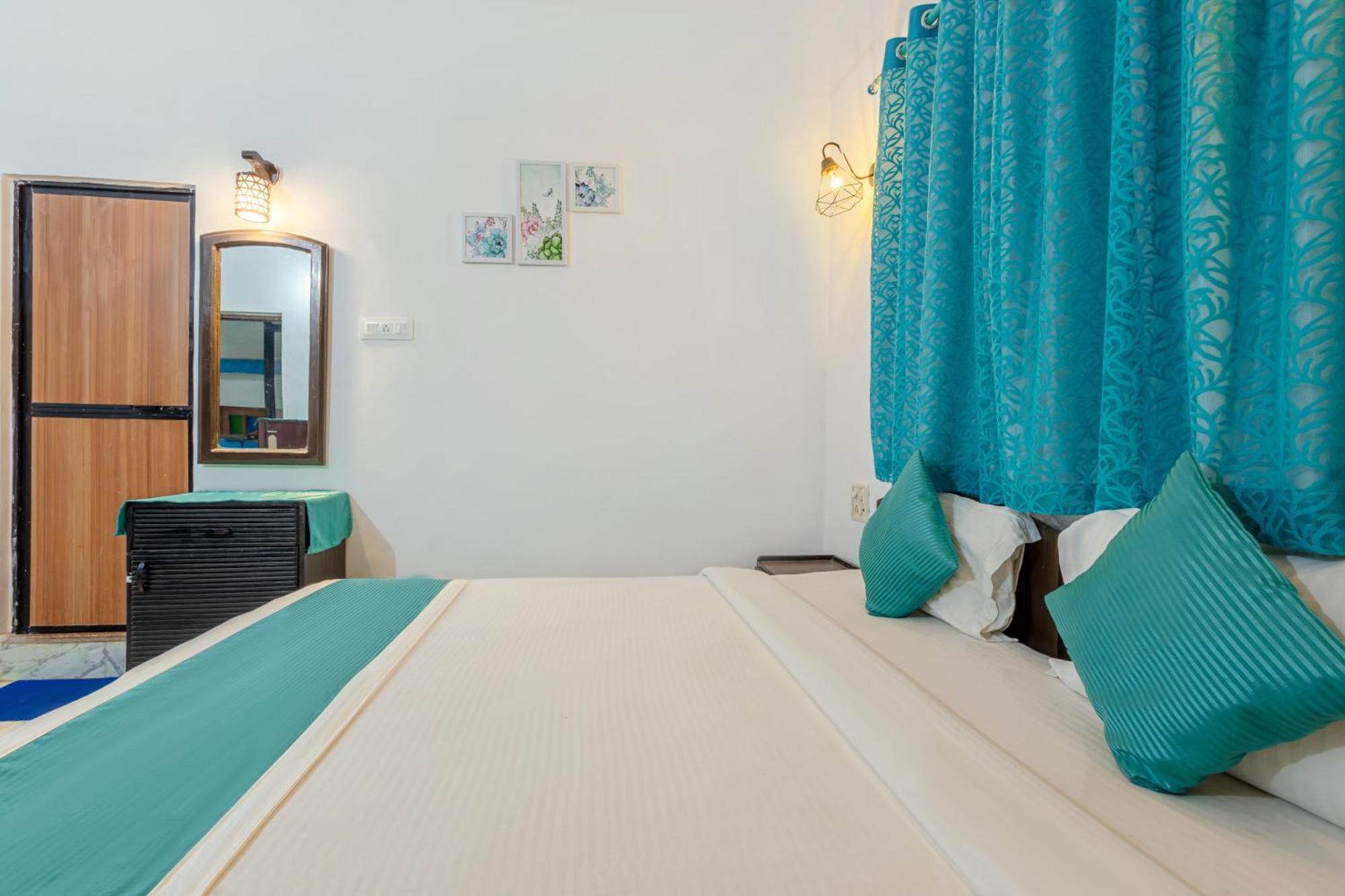 Baga Fantacia Beach Inn Calangute Rom bilde